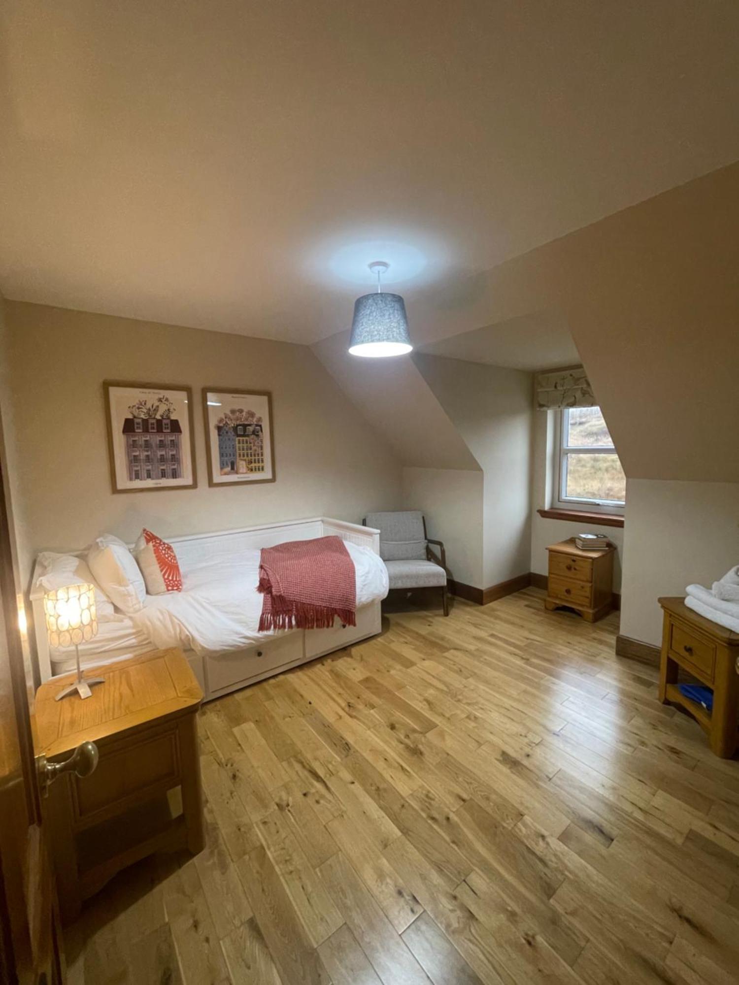 Head In The Skye - Healabhal Cottage Ose Εξωτερικό φωτογραφία